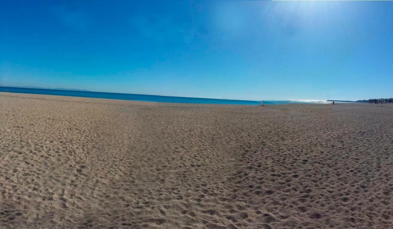 Primera Linea De Playa Roquetas de Mar Kültér fotó